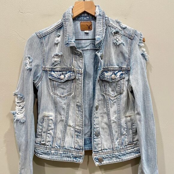 American Eagle Destroyed Denim Jean Jacket - Size: Small - Picture 7 of 9